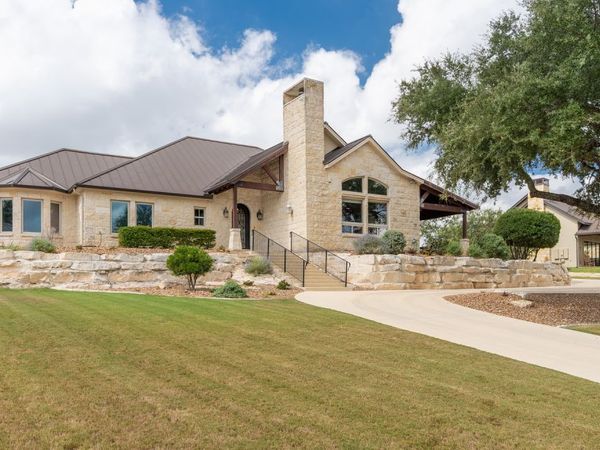 3911 Kite Dr. E, Kerrville, TX 78028