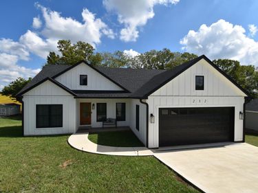 232 Griffin Avenue, Hustonville, KY 40437