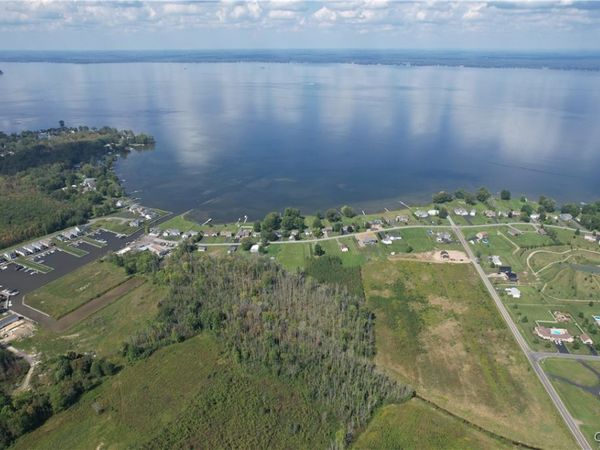 02 Hitchcock Point Road, Bridgeport, NY 13037