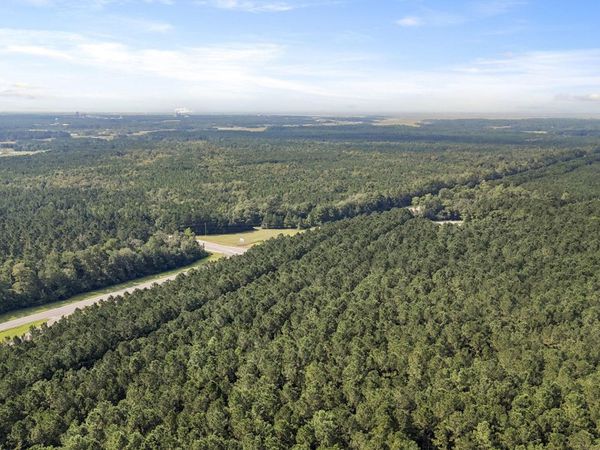 Nhn Chef Menteur Hwy/Hwy-90, Pearlington, MS 39572