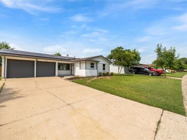 11341 Carissa Drive, Dallas, TX 75218