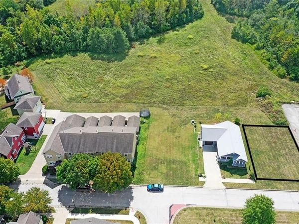 9501 E 57th Terrace, Raytown, MO 64133