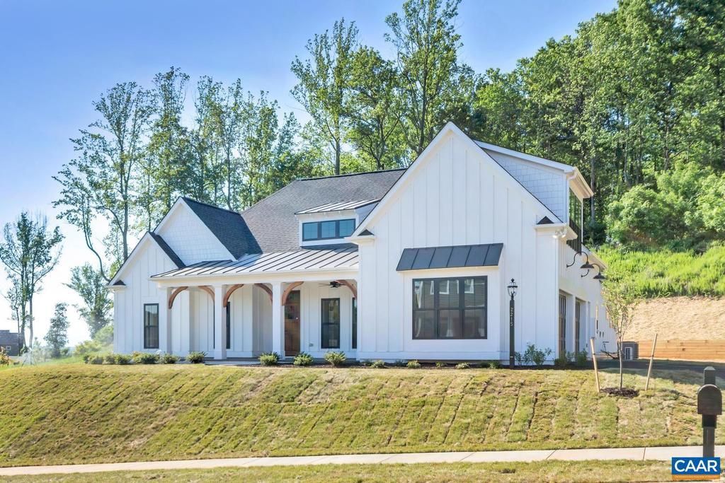 5685 Park Rd, Crozet, VA 22932 Main Photo