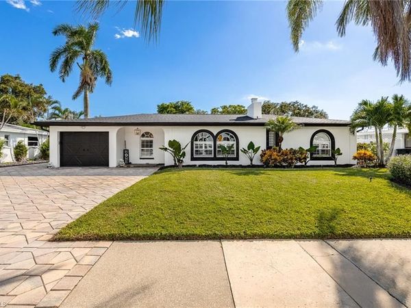 8327 Riviera AVE, FORT MYERS, FL 33919
