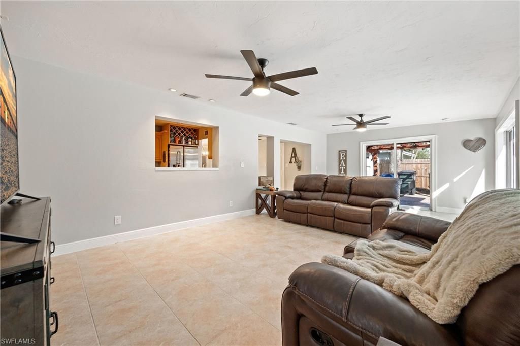 8327 Riviera Ave, Fort Myers, FL 33919 Photo