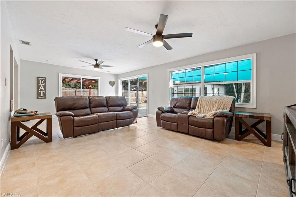 8327 Riviera Ave, Fort Myers, FL 33919 Photo