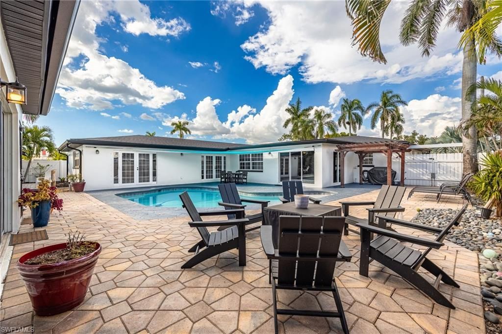 8327 Riviera Ave, Fort Myers, FL 33919 Photo