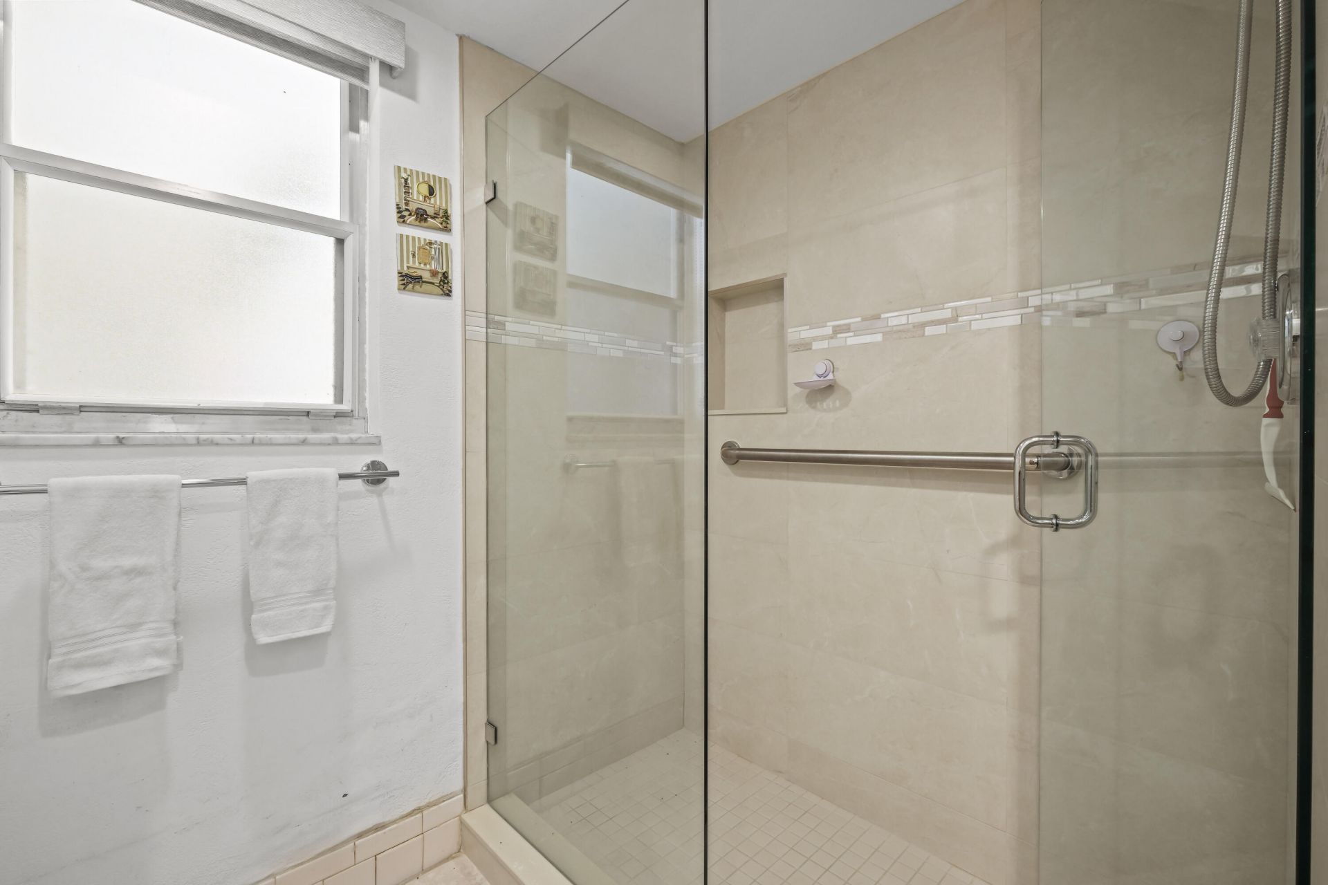 3871 Via Poinciana, Unit 104, Lake Worth, FL 33467 Photo