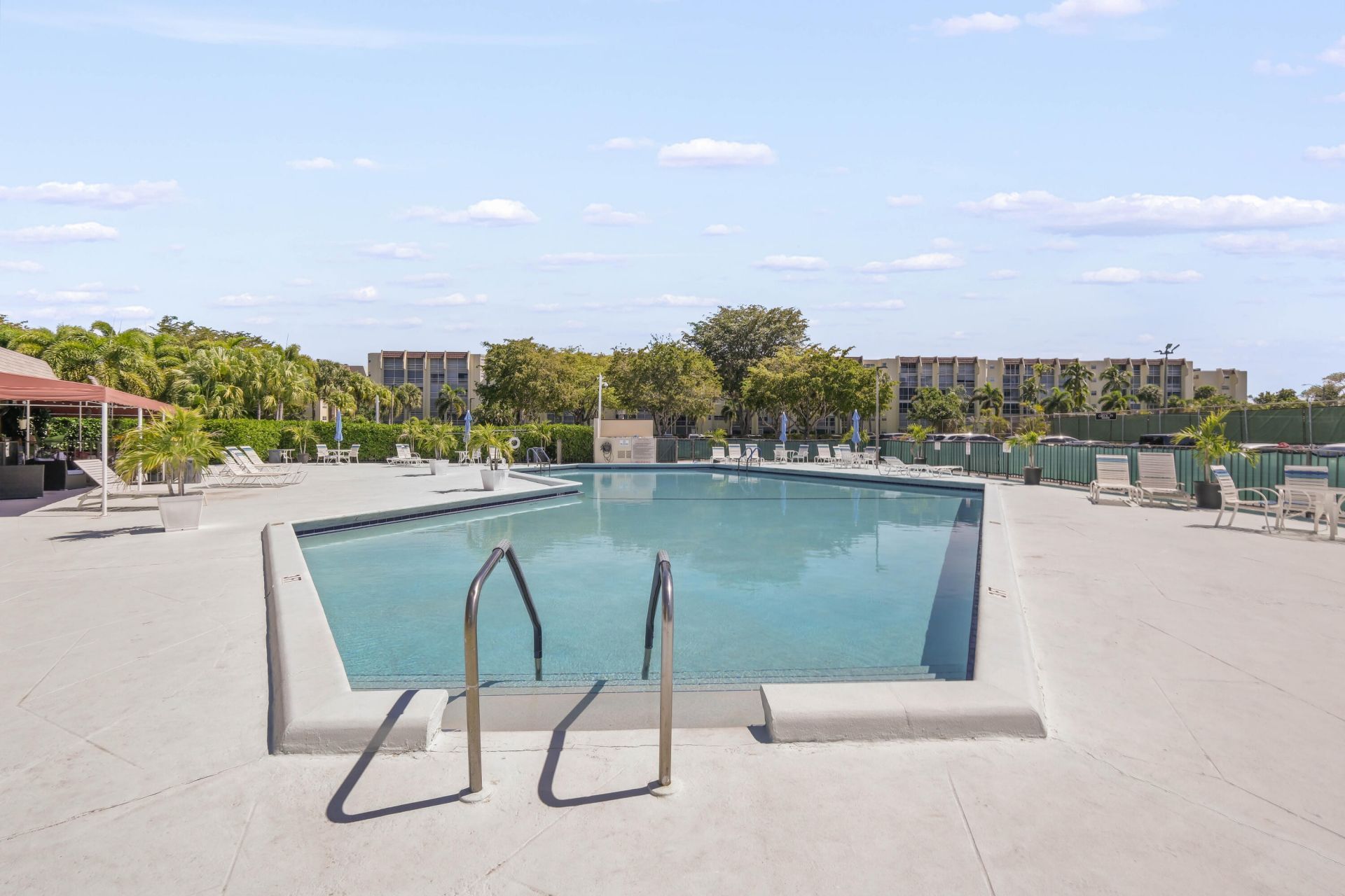 3871 Via Poinciana, Unit 104, Lake Worth, FL 33467 Photo