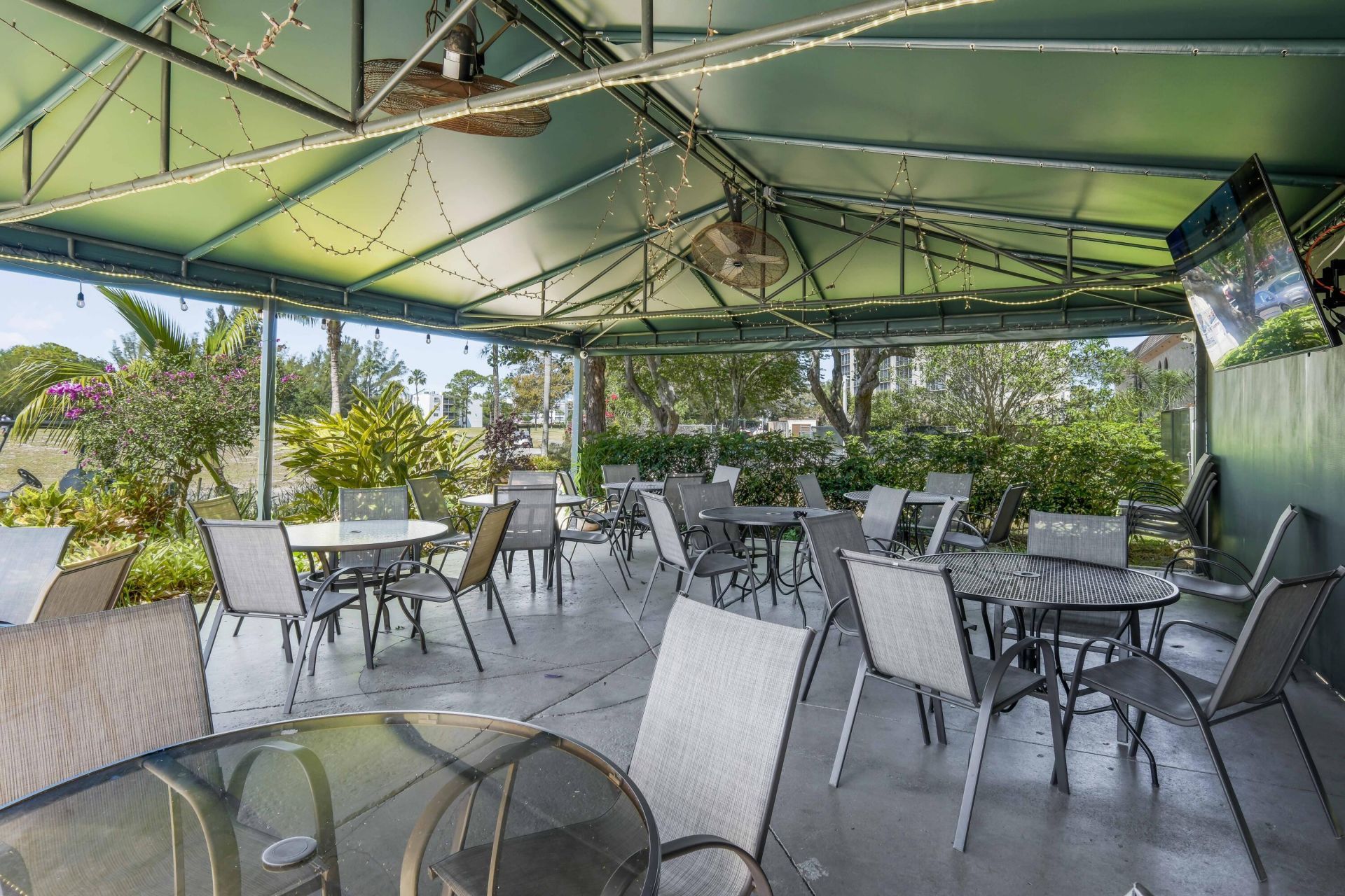 3871 Via Poinciana, Unit 104, Lake Worth, FL 33467 Photo