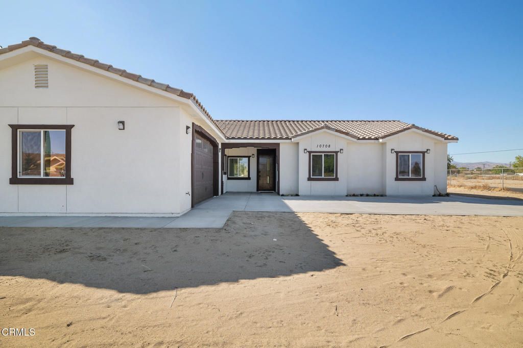10708 E Avenue R-14, Littlerock, CA 93543 Main Photo
