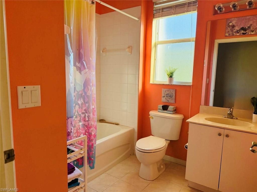 4219 Liron Ave, Unit 204, Fort Myers, FL 33916 Photo