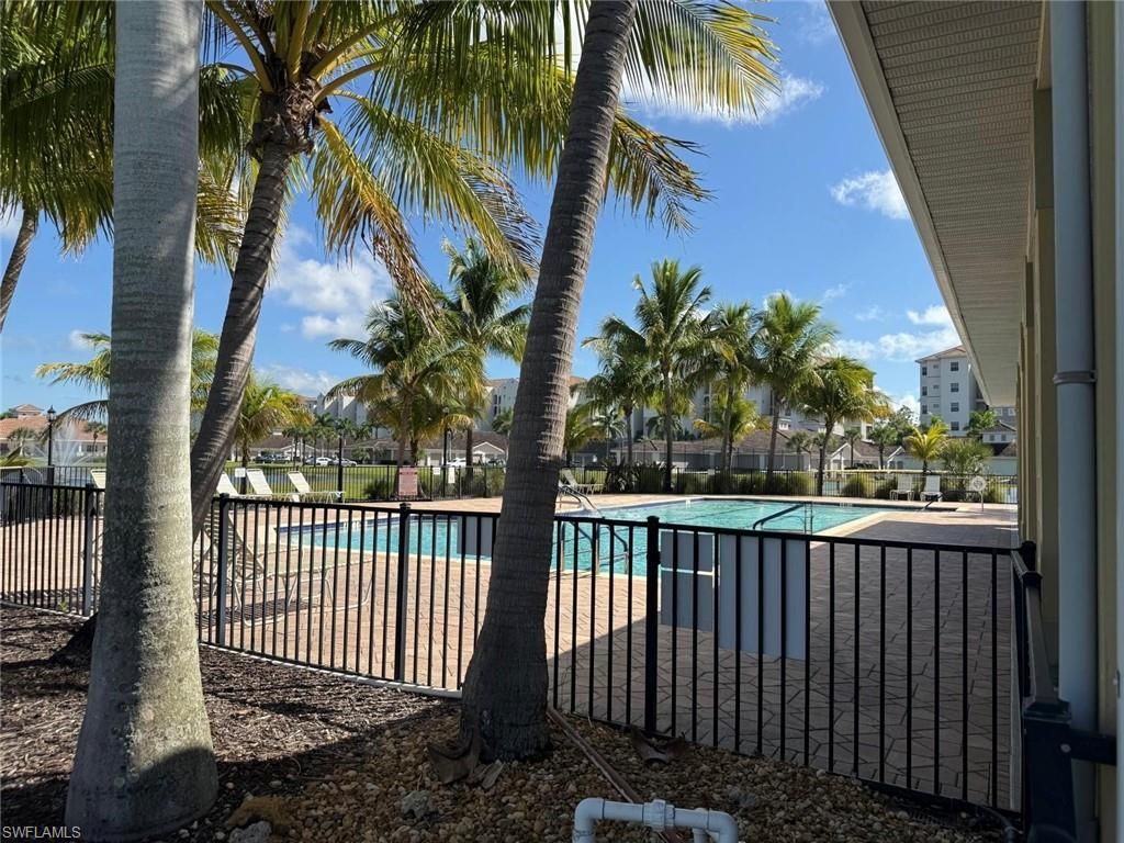 4219 Liron Ave, Unit 204, Fort Myers, FL 33916 Photo