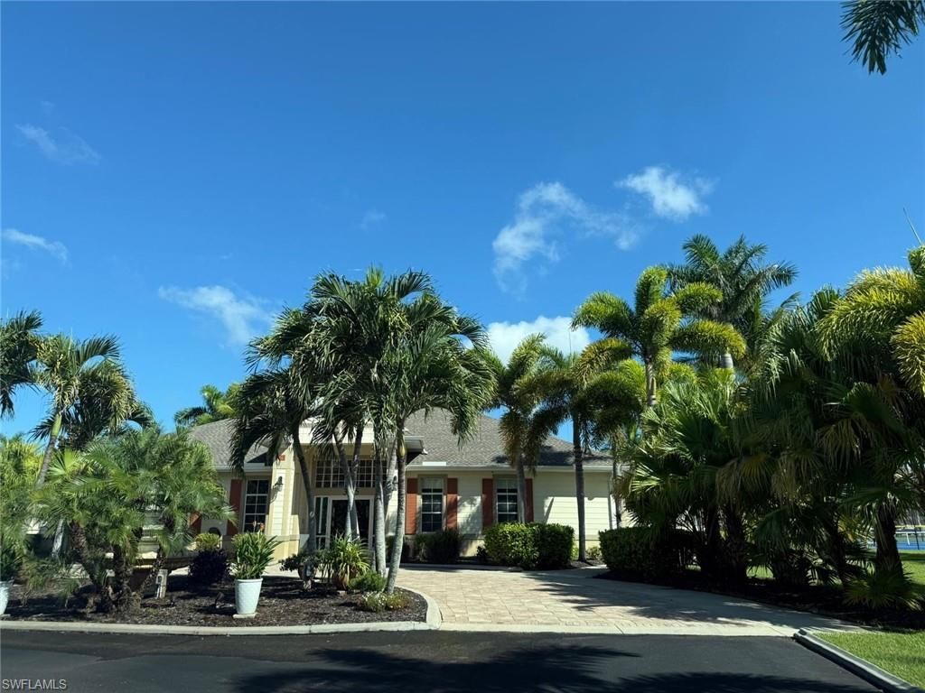 4219 Liron Ave, Unit 204, Fort Myers, FL 33916 Photo