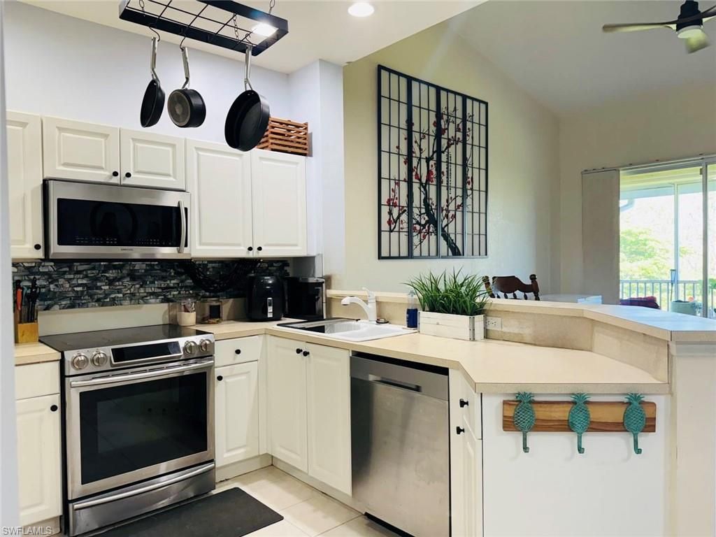 4219 Liron Ave, Unit 204, Fort Myers, FL 33916 Photo