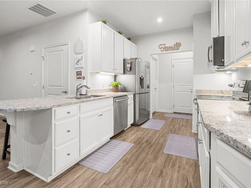 3722 Old Hickory Avenue, Unit 3A, Canton, OH 44718 Photo 13