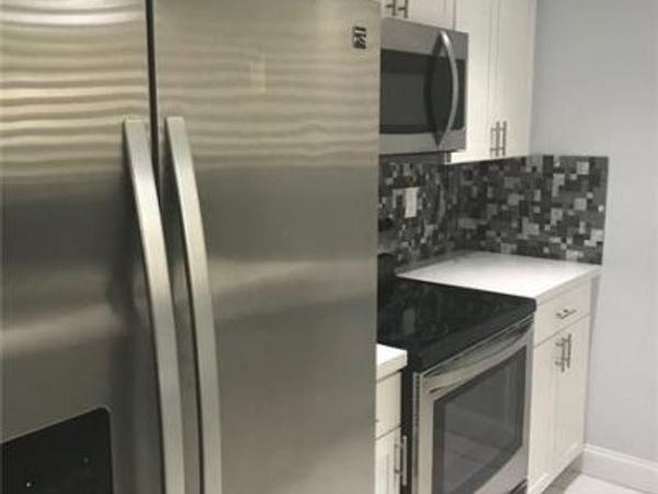 9576 SW 1st Court, Unit 9-F, Coral Springs, FL 33071