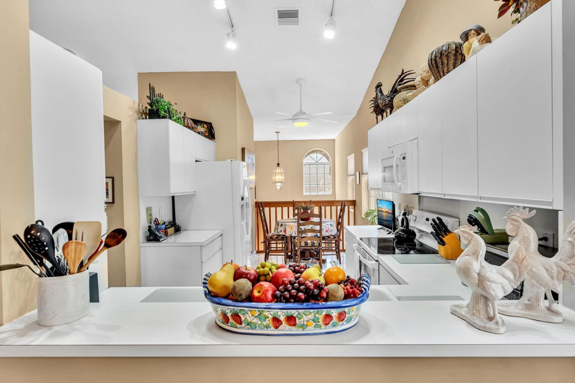 9589 Shadybrook Drive, Unit 215, Boynton Beach, FL 33437 Photo