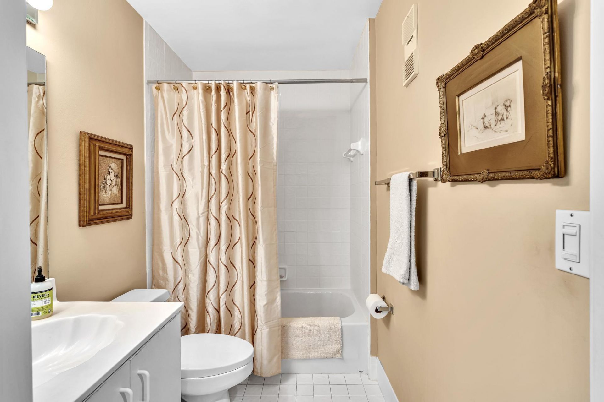 9589 Shadybrook Drive, Unit 215, Boynton Beach, FL 33437 Photo