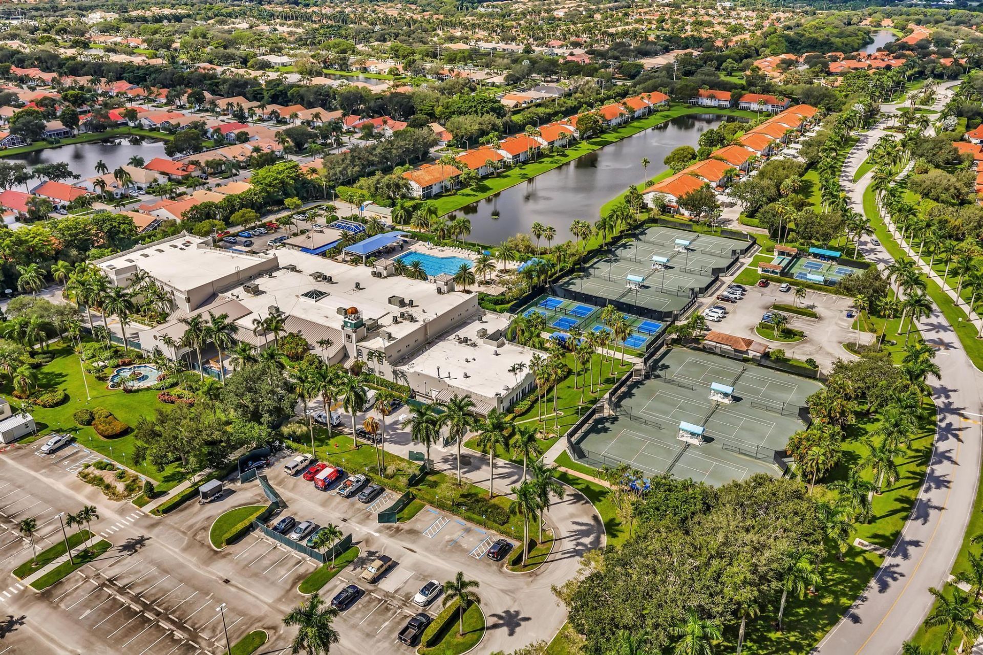 9589 Shadybrook Drive, Unit 201, Boynton Beach, FL 33437 Photo