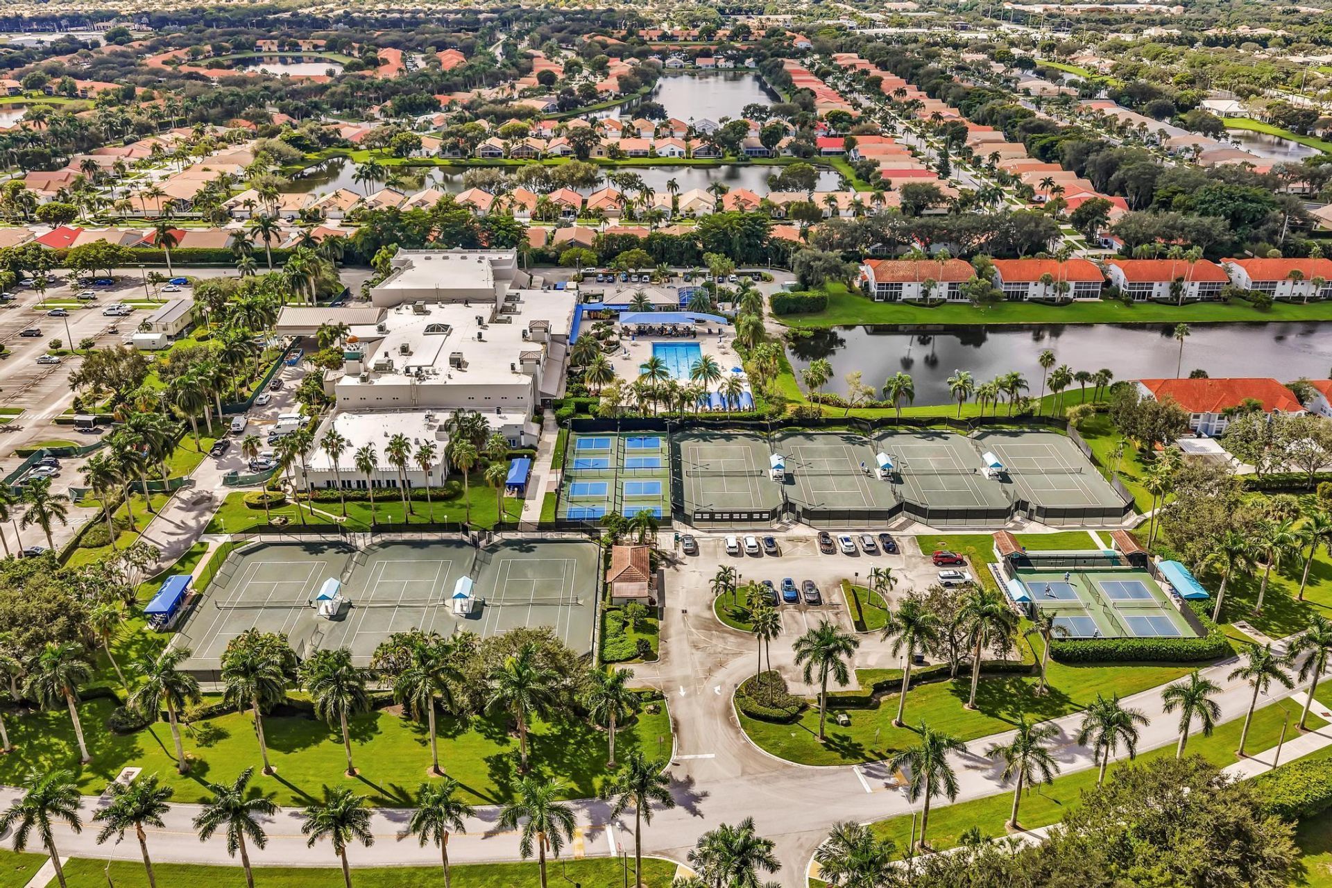 9589 Shadybrook Drive, Unit 201, Boynton Beach, FL 33437 Photo