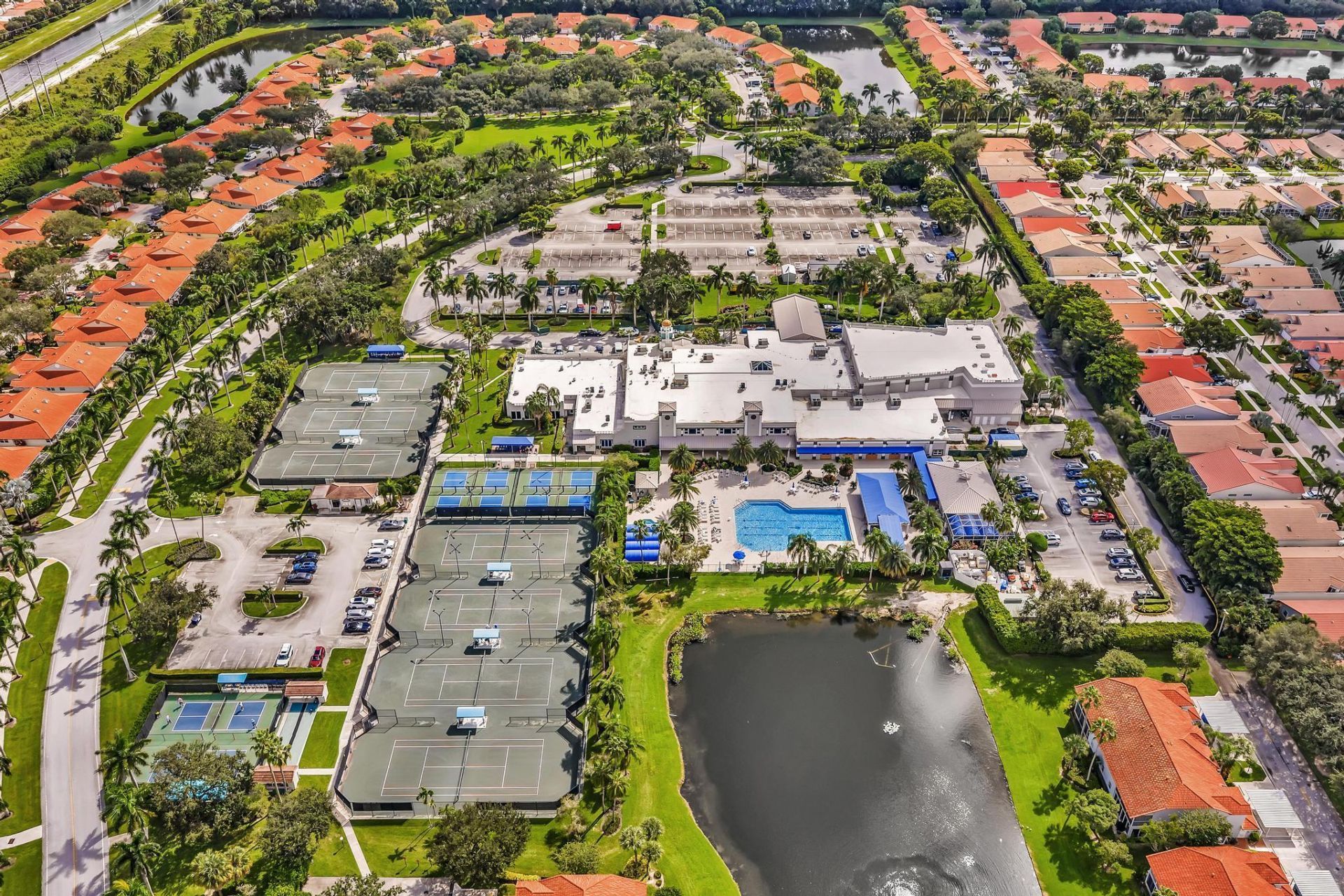 9589 Shadybrook Drive, Unit 201, Boynton Beach, FL 33437 Photo