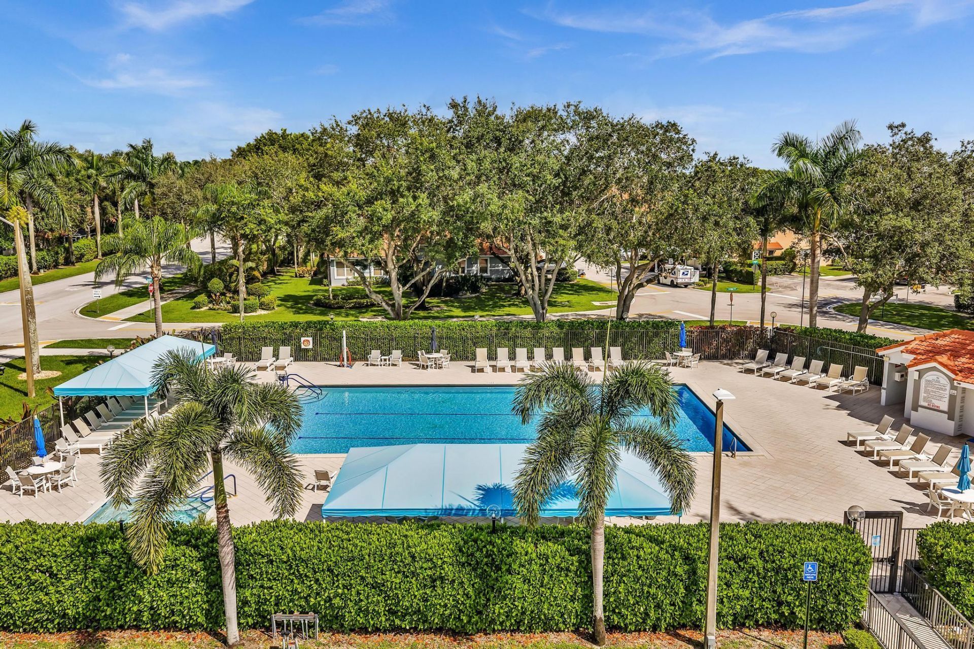 9589 Shadybrook Drive, Unit 201, Boynton Beach, FL 33437 Photo