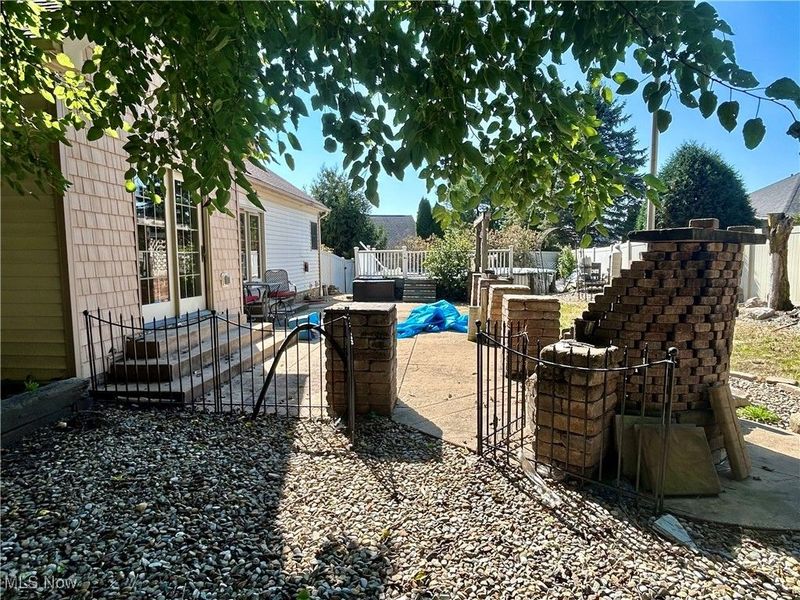 5623 Shallow Creek Avenue, Louisville, OH 44641 Photo 13