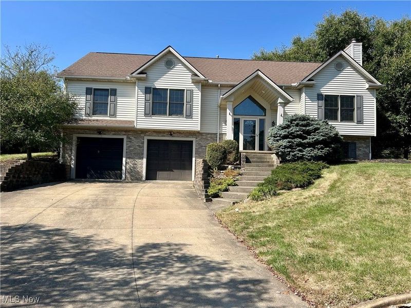 5623 Shallow Creek Avenue, Louisville, OH 44641 Photo 2