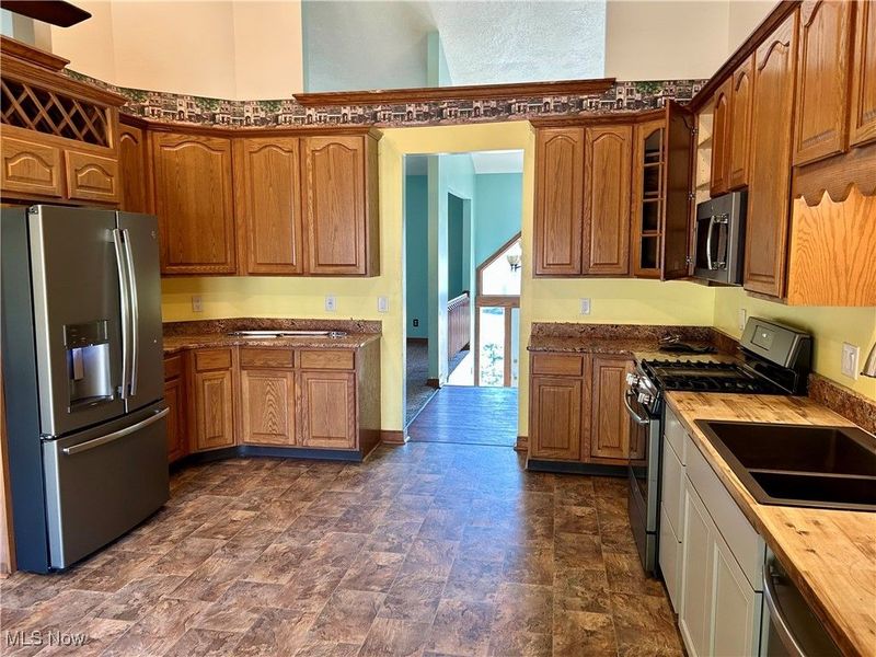 5623 Shallow Creek Avenue, Louisville, OH 44641 Photo 25