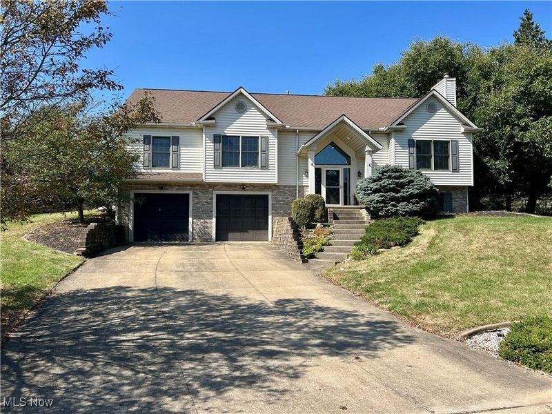 5623 Shallow Creek Avenue, Louisville, OH 44641 Photo 3