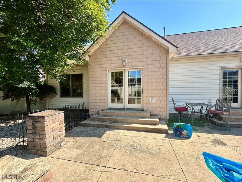 5623 Shallow Creek Avenue, Louisville, OH 44641 Photo 6