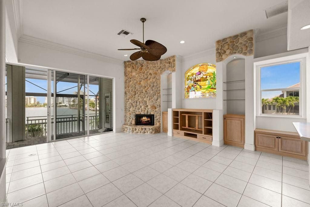 371 Bayside Ave, Naples, FL 34108 Photo