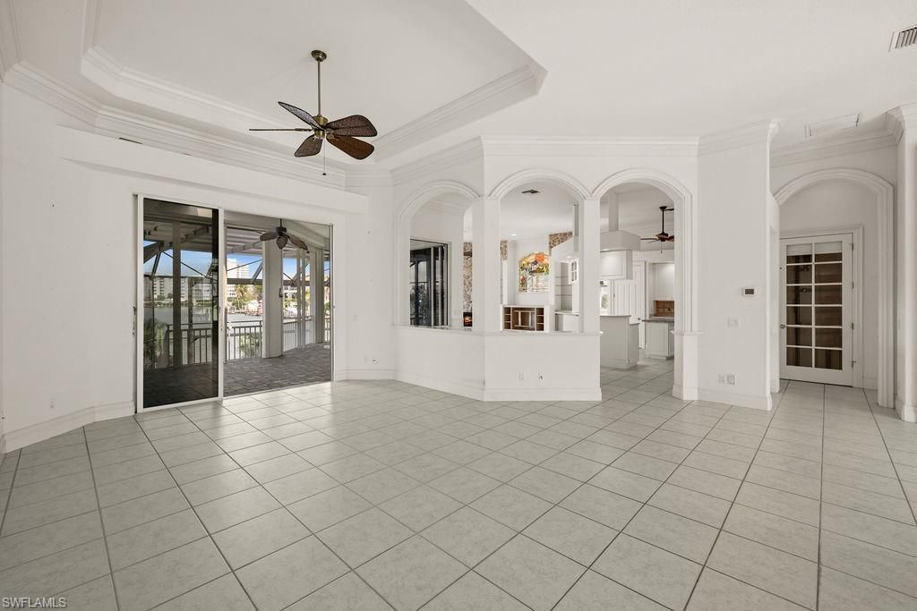 371 Bayside Ave, Naples, FL 34108 Photo