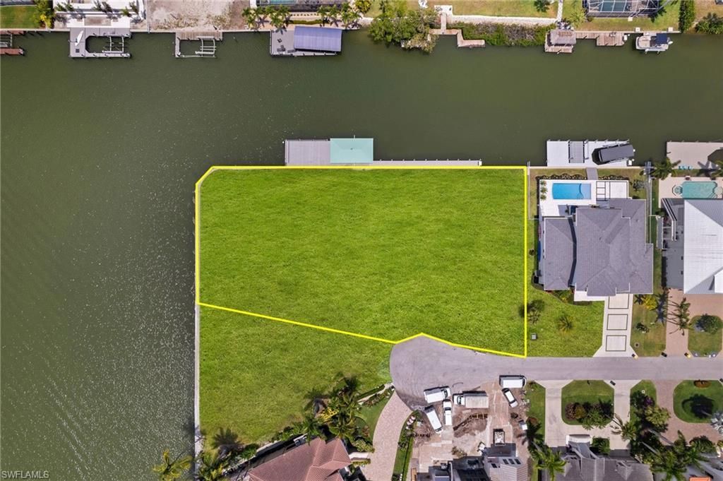 371 Bayside Ave, Naples, FL 34108 Photo