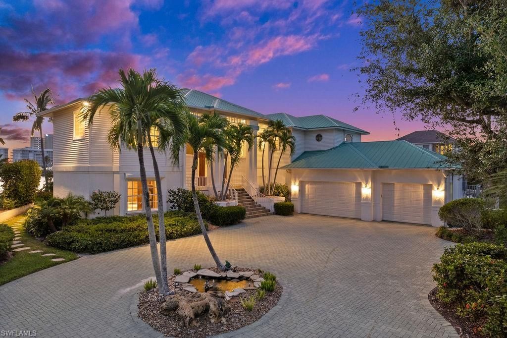 371 Bayside Ave, Naples, FL 34108 Photo