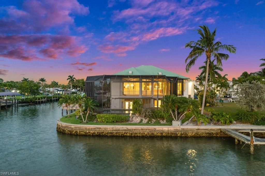 371 Bayside Ave, Naples, FL 34108 Photo