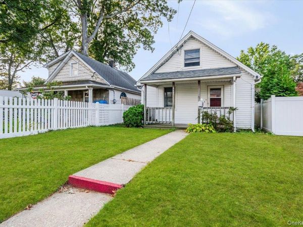 542 May Street, South Hempstead, NY 11550