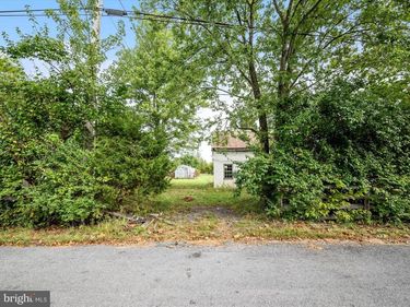 32 DOUBLE TOLLGATE ROAD, WHITE POST, VA 22663