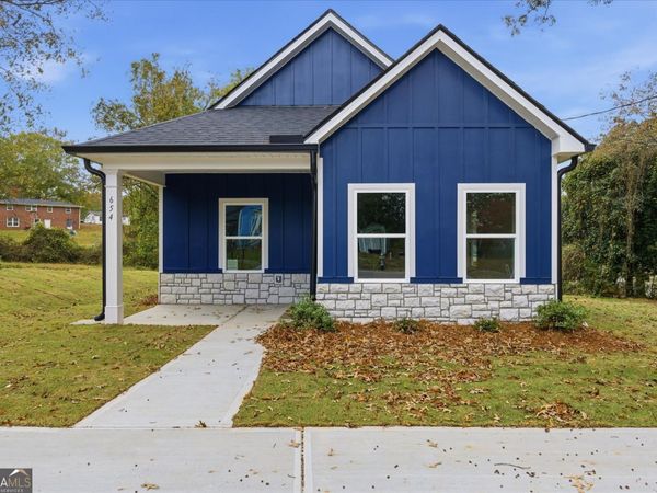 654 King Street, Carrollton, GA 30117