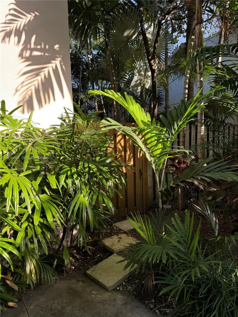 732 Euclid Ave, Unit 4, Miami Beach, FL 33139 Photo