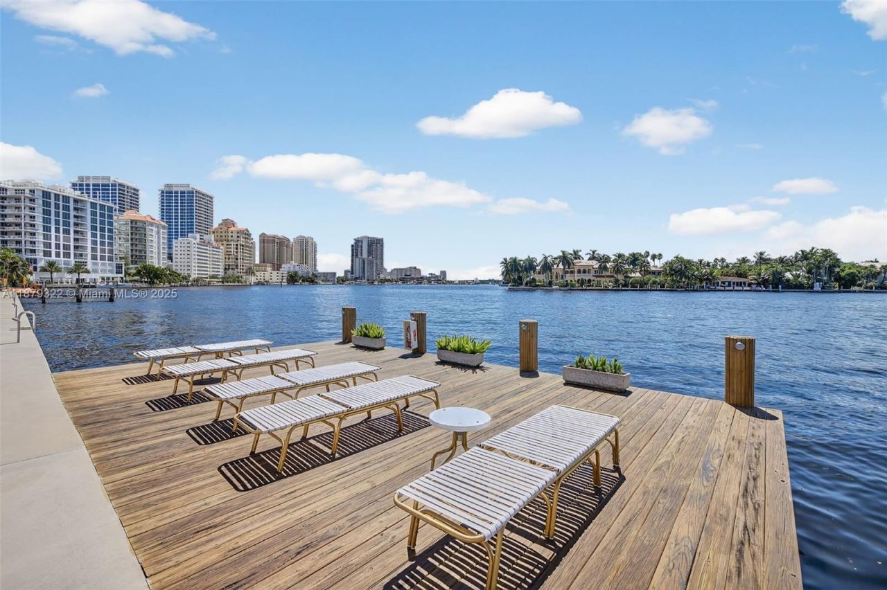 425 Bayshore Dr, Unit d-3, Fort Lauderdale, FL 33304 Photo