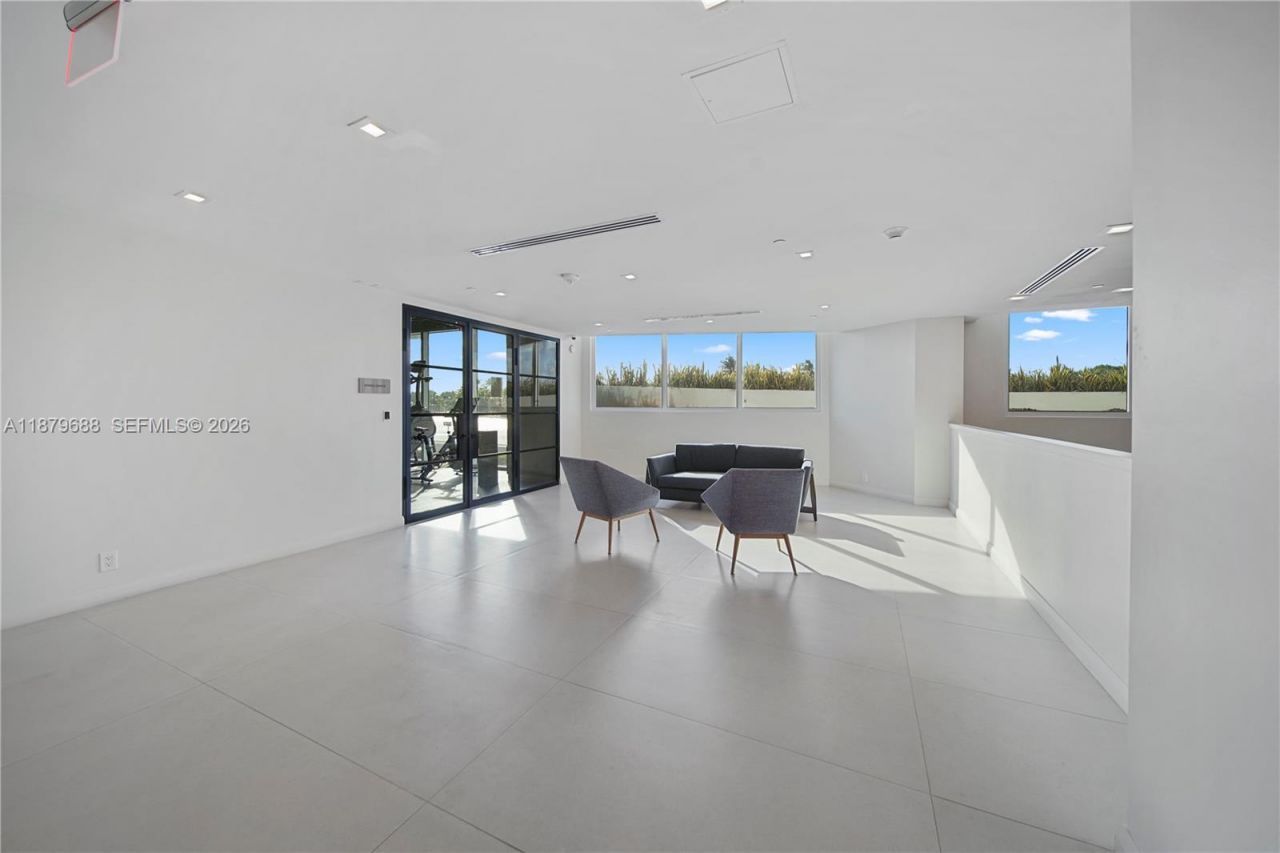3411 Indian Creek Dr, Unit 604, Miami Beach, FL 33140 Photo