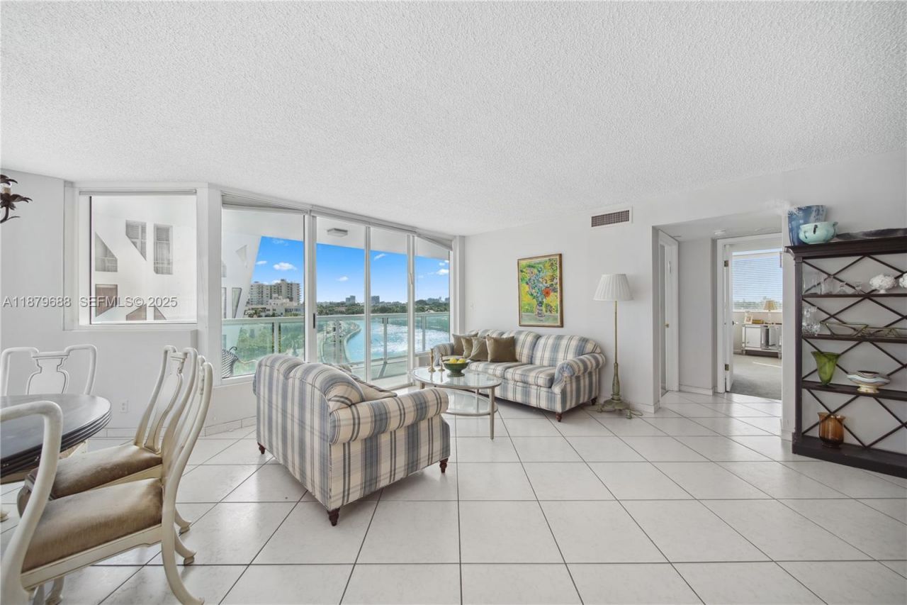 3411 Indian Creek Dr, Unit 604, Miami Beach, FL 33140 Photo