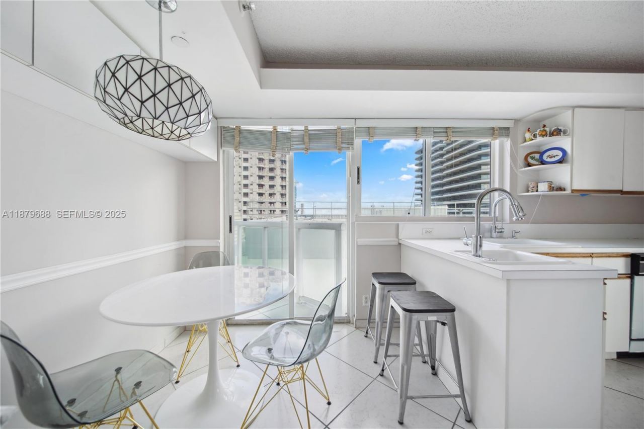 3411 Indian Creek Dr, Unit 604, Miami Beach, FL 33140 Photo