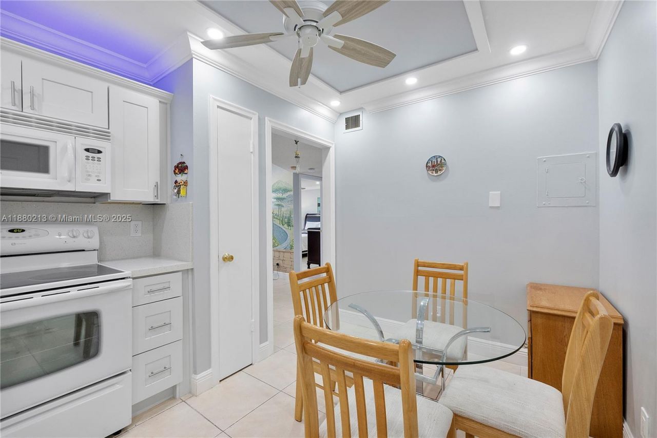 4851 NW 21st St, Unit 109, Lauderhill, FL 33313 Photo