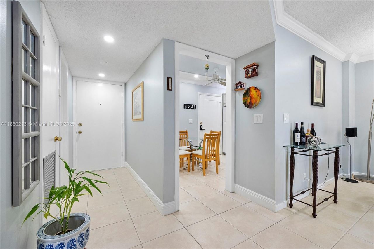 4851 NW 21st St, Unit 109, Lauderhill, FL 33313 Photo