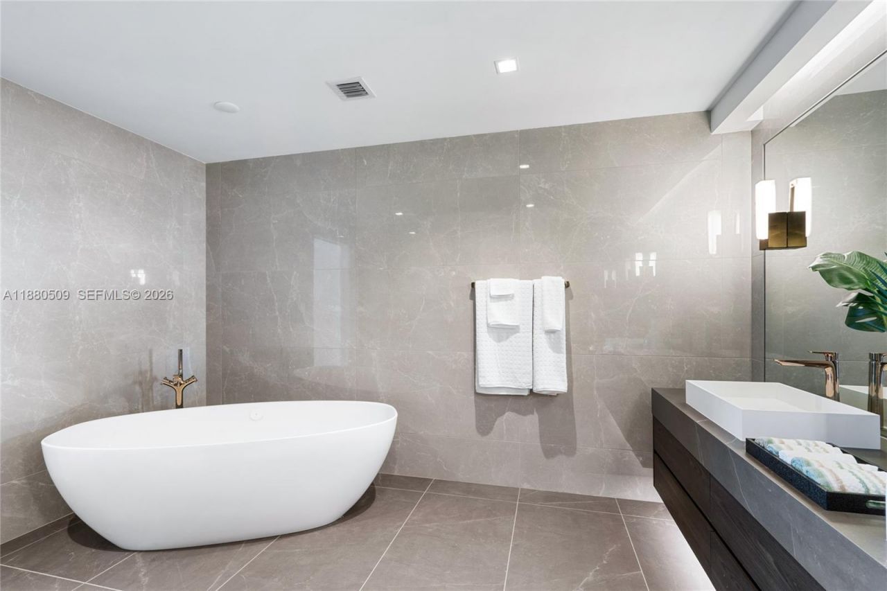 1116 N Ocean Blvd, Unit 1404, Pompano Beach, FL 33062 Photo