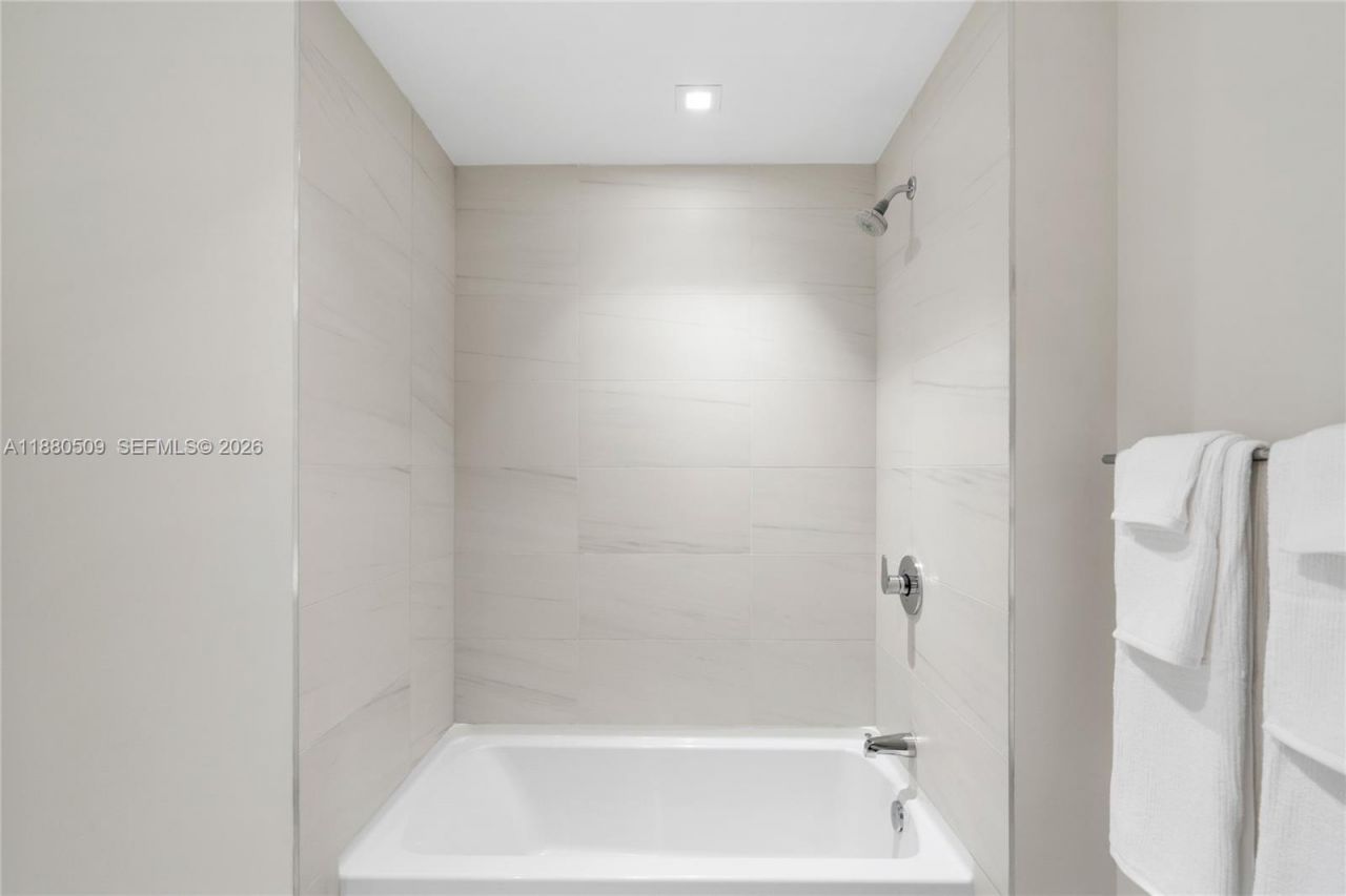 1116 N Ocean Blvd, Unit 1404, Pompano Beach, FL 33062 Photo