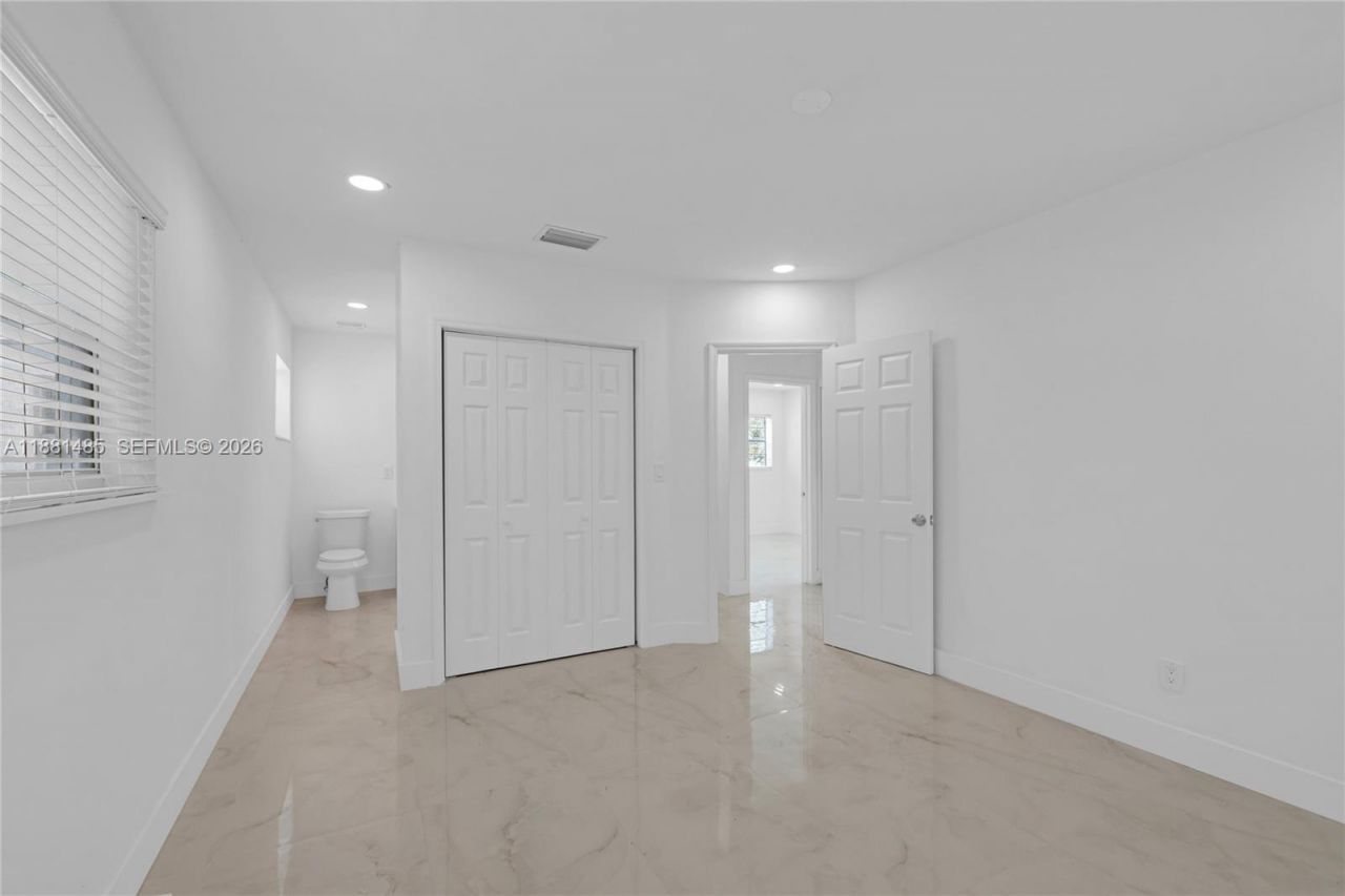 2960 NW 165th St, Miami Gardens, FL 33054 Photo